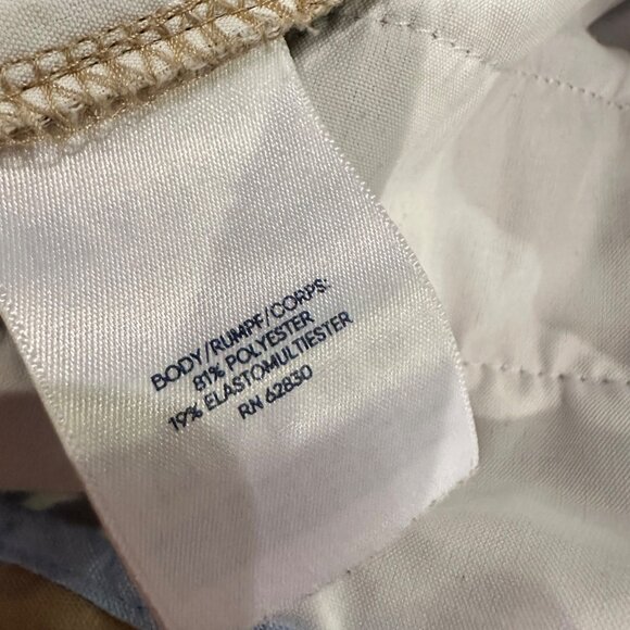 LANDS END BOYS DRI FIT TAN KHAKI UNIFORM SHORTS SIZE 16 - Picture 7 of 8